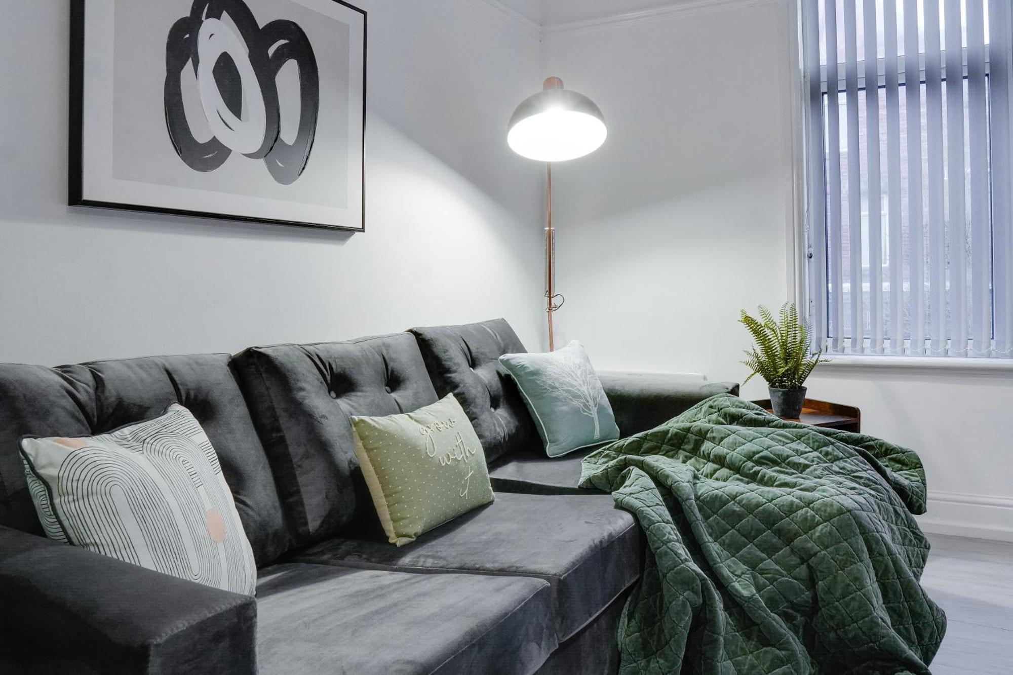 Apartment Stylish 2 Bedroom Flat - 15 Minutes To Liverpool Centre