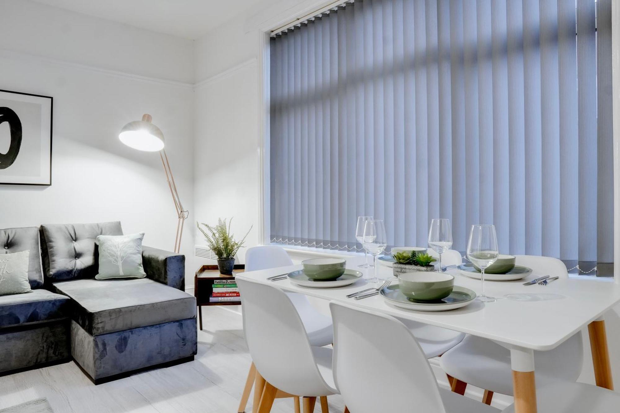Apartment Stylish 2 Bedroom Flat - 15 Minutes To Liverpool Centre Birkenhead